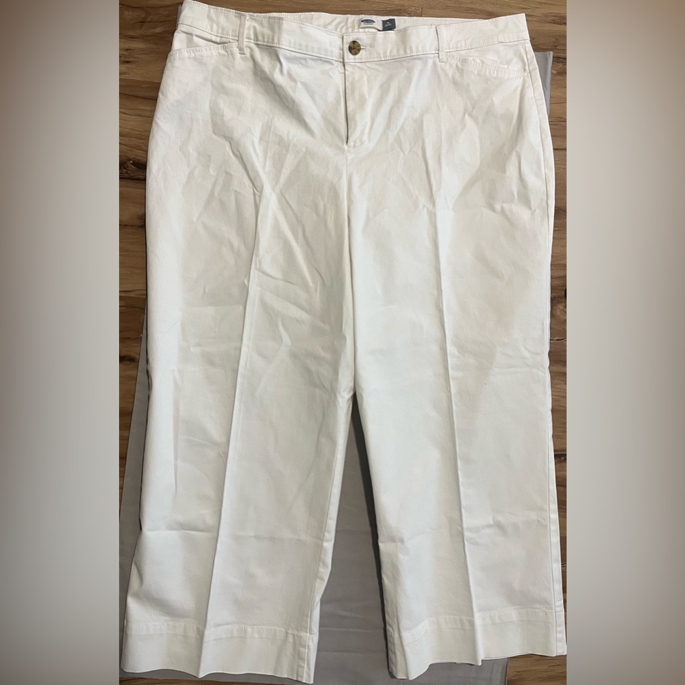 Old navy white pants